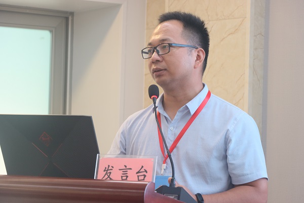 5、云鼎(中国)BIM中心主任曾良作《建设工程全过程BIM应用》分享.jpg