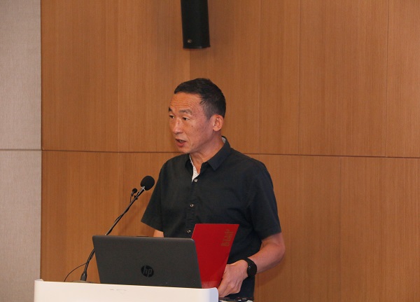 云鼎(中国)监事会主席、党委副书记陈百斌宣读表彰文件.jpg